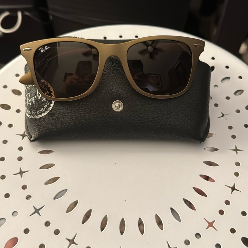 Ray Ban New wayfarer classic Matte transparent brown frame brown lens